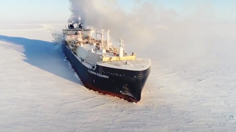 Ice-breaking LNG carrier makes first call at Japan