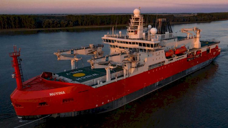 Giant icebreaker pulls into Netherlands for final fit-out