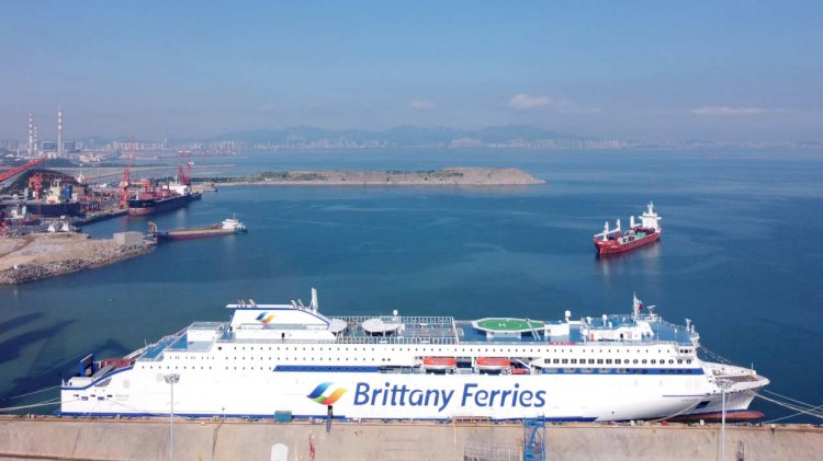 Stena RoRo’s E-Flexer Galicia delivered to Brittany Ferries