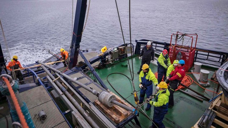 Arctic Ocean sediments reveal permafrost thawing during past climate warming