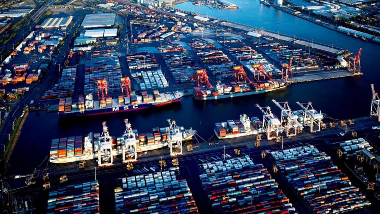 Port of Melbourne and Qube agreement to help ease shipping container congestion