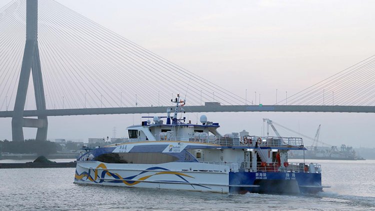 Launch of two Incat Crowther 40s for Zhuhai Fast Ferry Company
