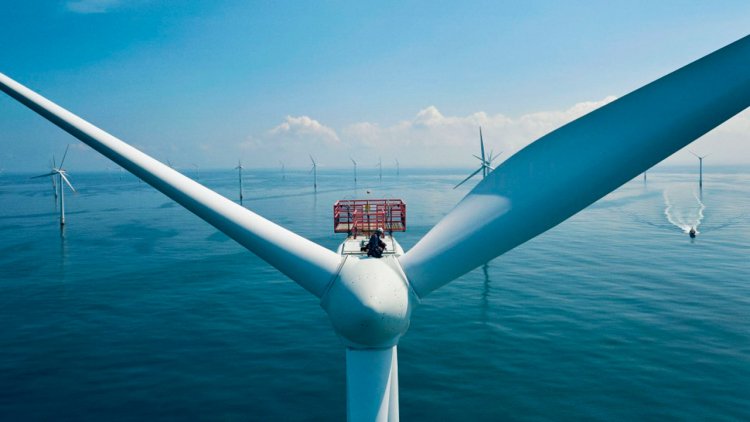 Vattenfall signs its first power contract for wind farm Hollandse Kust Zuid