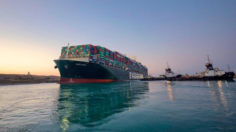 Suez Canal: Ever Given is fully afloat and under way