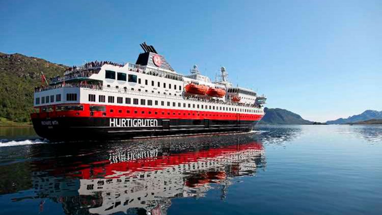 Kongsberg wins contract to supply green solutions for three Hurtigruten vessels