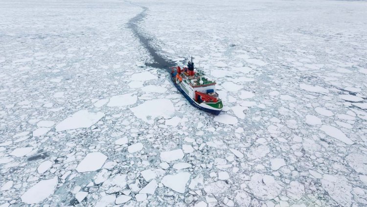 Study: Arctic sea ice thinning faster than expected