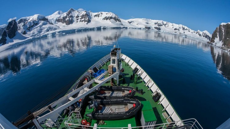 Ukraine allocates funds for a new icebreaker for Antarctic expeditions