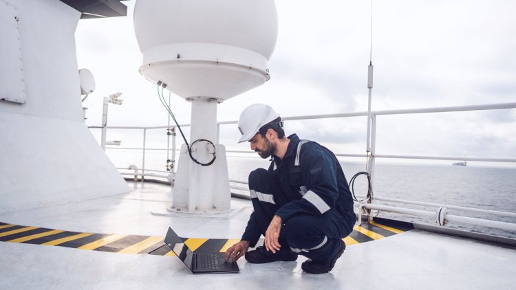 Satcom Global launches industry first with AuraNow VSAT