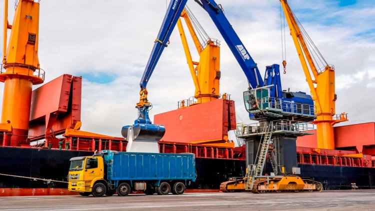 New electric cranes ordered for ABP Port of Ipswich