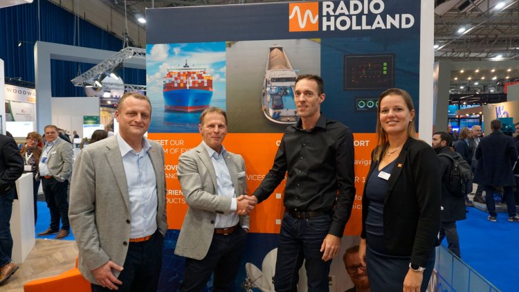 Radio Holland and Neptune Marine sign agreement for an extensive navigation