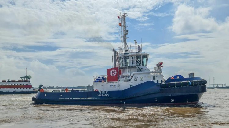 Piriou delivers two new tugs to Boluda France