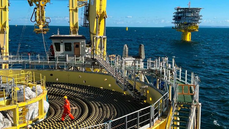 50Hertz submarine cable successfully pulled into Arcadis Ost substation platform