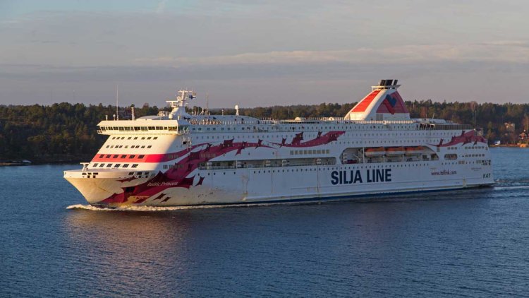 Tallink Grupp’s vessel Baltic Princess head to Naantali, Finland for regular dry-docking