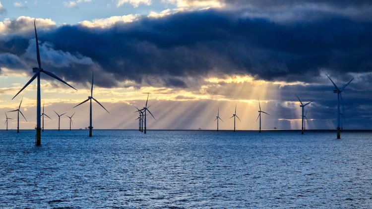 ESB and Ørsted enter partnership in landmark Irish offshore wind agreement