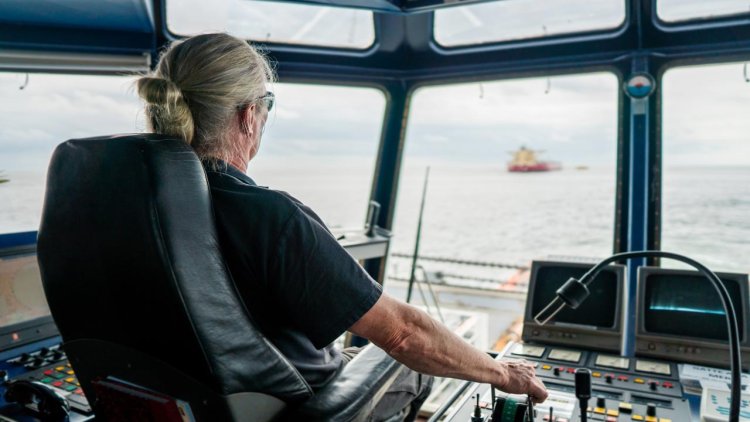 Crew fears over escalating piracy and war risk threats contribute to fall in seafarer happiness