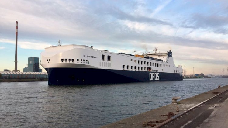 DFDS inaugurated its new and largest ro-ro ship