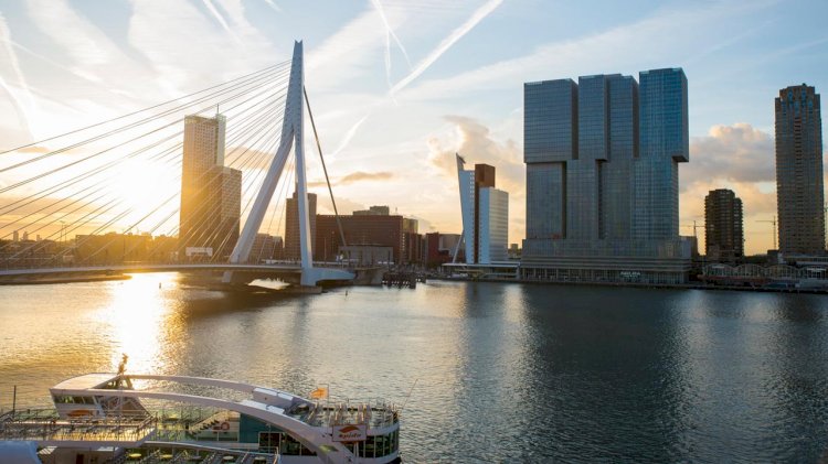 Port of Rotterdam checks sulphur emissions from shipping