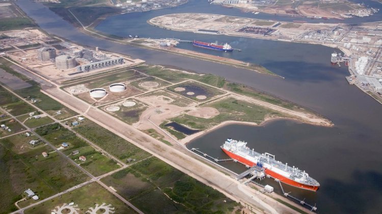 Freeport LNG achieves start of commercial operations for second liquefaction train