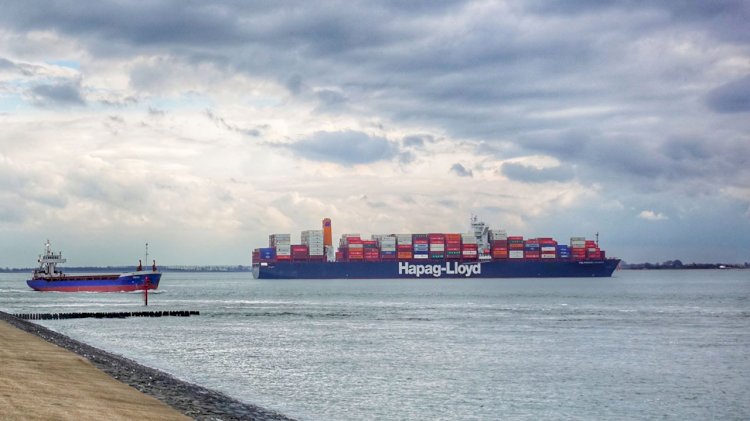 Hapag-Lloyd launches remote reefer supply chain monitoring tool